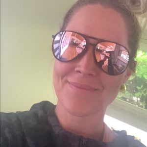 Meet your Posher, Bradee